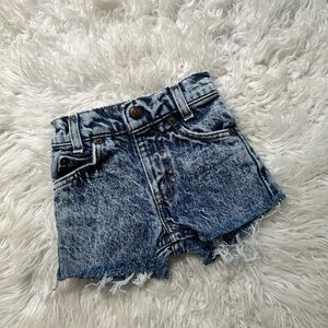 Vintage Levi’s shorts